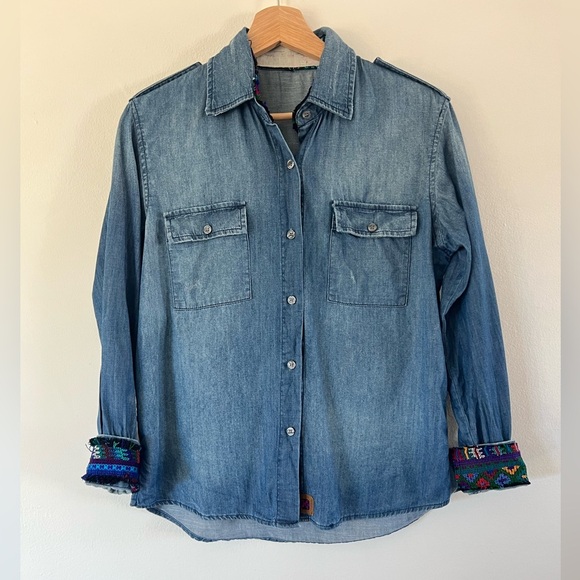 Jen’s Pirate Booty Distressed Denim Button Front Embroidered Flip-Cuff Shirt - Picture 2 of 13